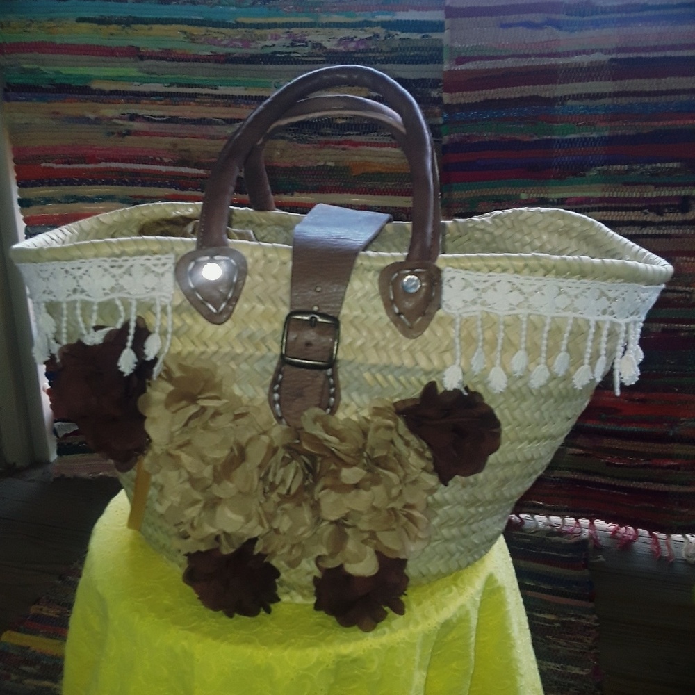 Beach/summer straw tote